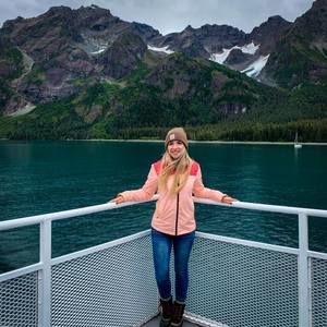 Meet your Posher, Kati